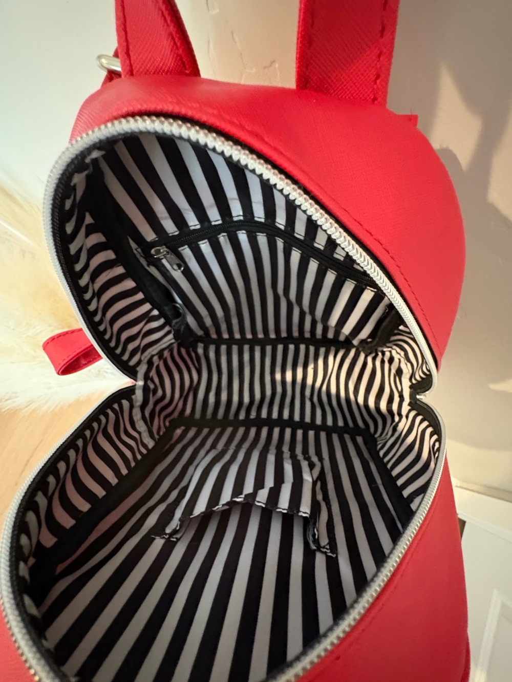 Marc Tetro Red Westie Mini Backpack - Picture 5 of 6